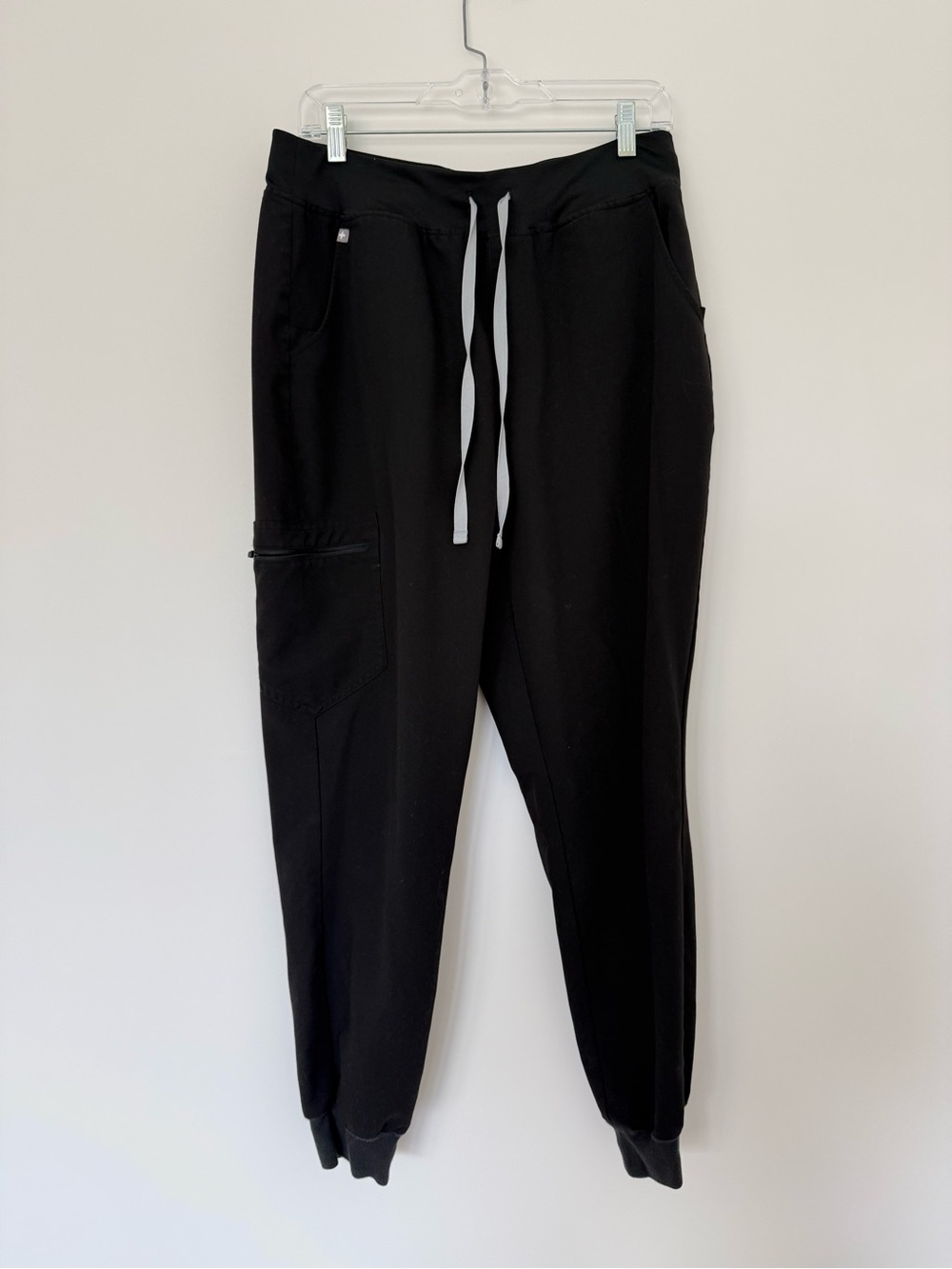 Figs Zamora Black Jogger Scrub Pants - Picture 6 of 8